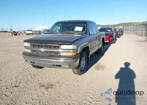 2000 Chevrolet Silverado 1500 Ls из США, поврежденный, VIN 1GCEK19T5YE359393